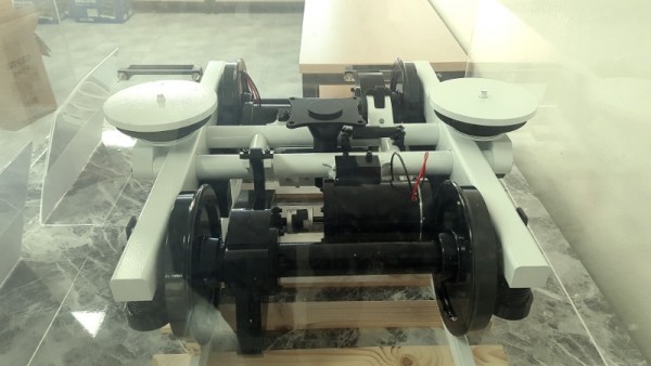 1_축소형대차 사진_1.jpg